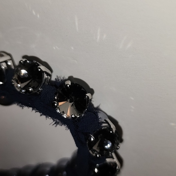 New Banana Republic Statement Necklace with Beautiful Bow Tie, NWT - Picture 13 of 15